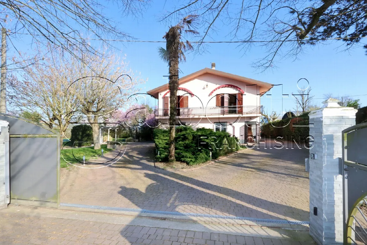 Casa indipendente in vendita a Poggio Renatico - foto 1