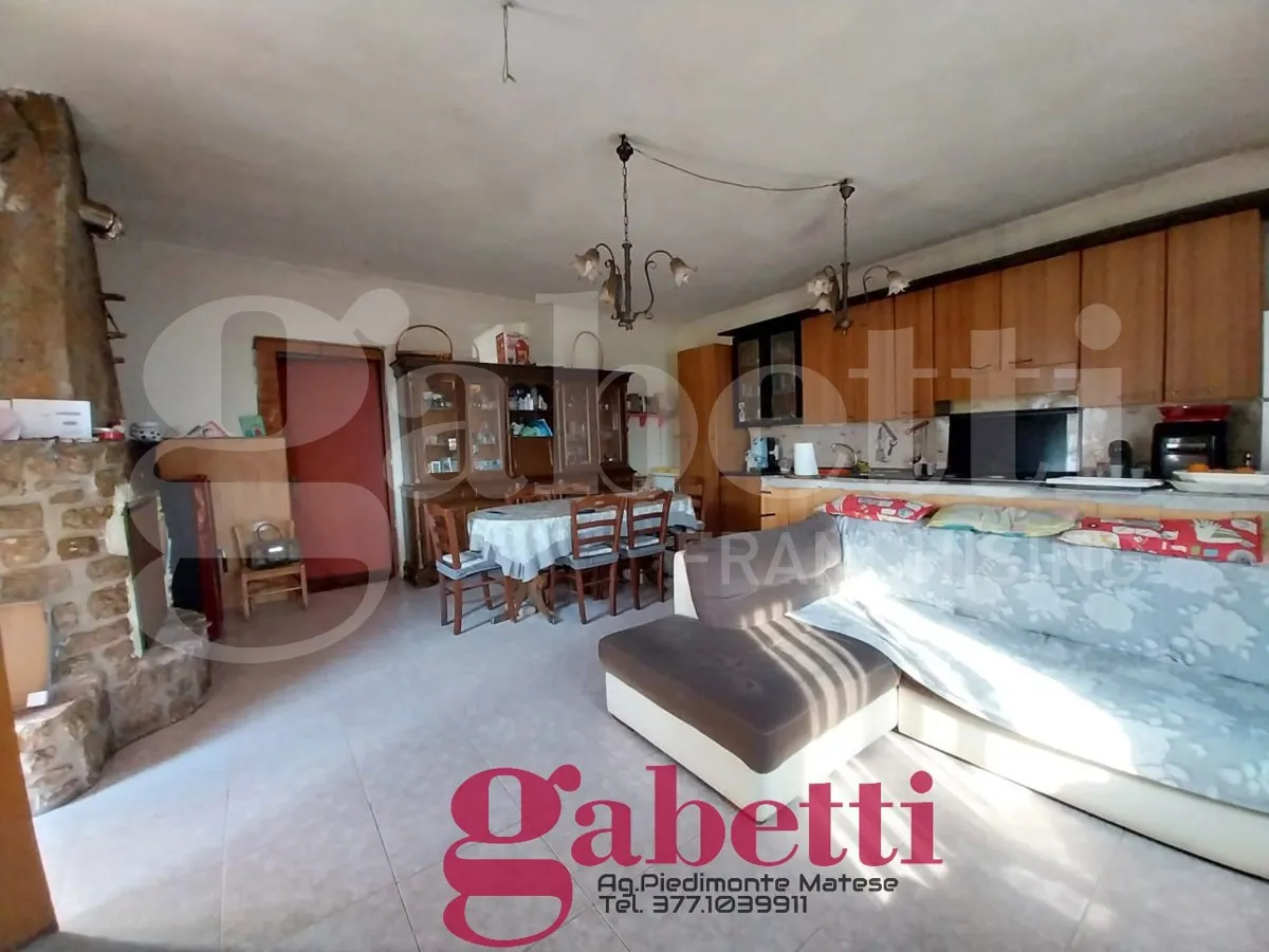 Casa indipendente in vendita a Baia e Latina - foto 3