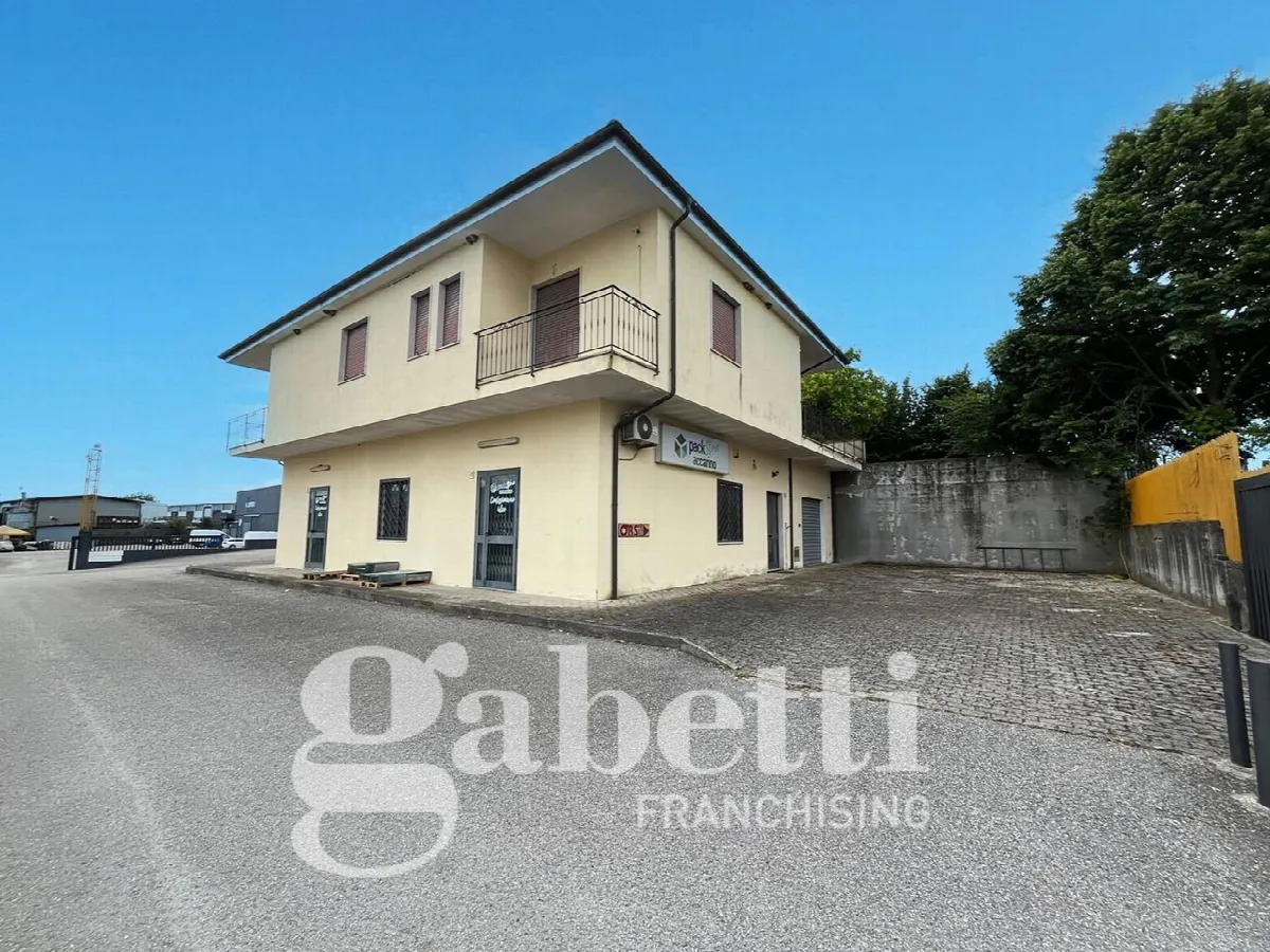 Casa indipendente in vendita a Dragoni - foto 1