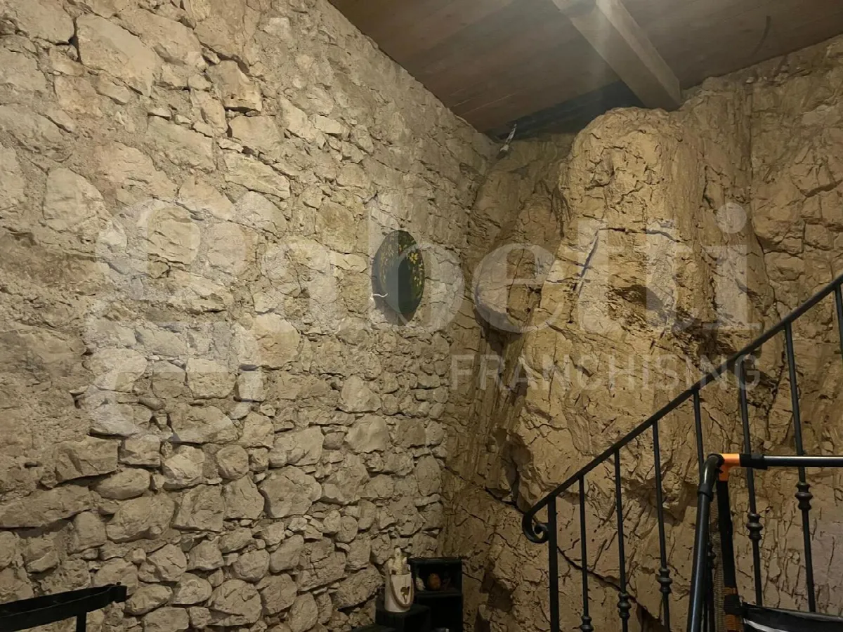 Casa indipendente in vendita a Baia e Latina - foto 10