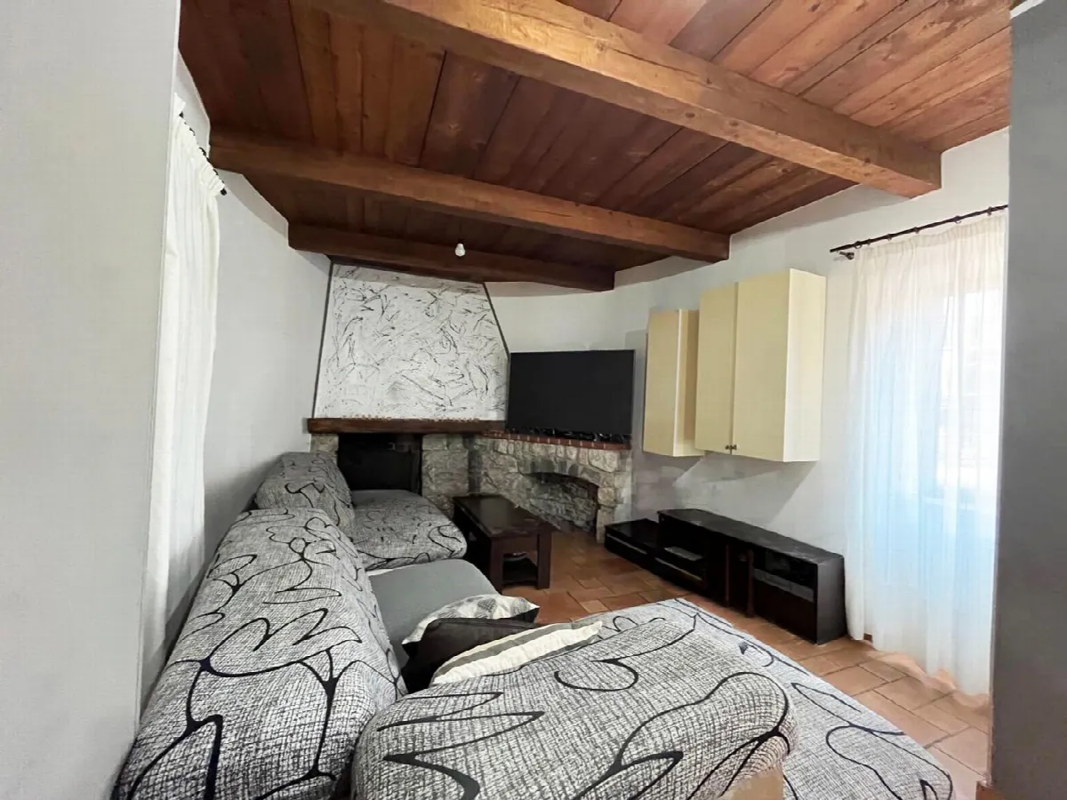 Casa indipendente in vendita a Baia e Latina - foto 5