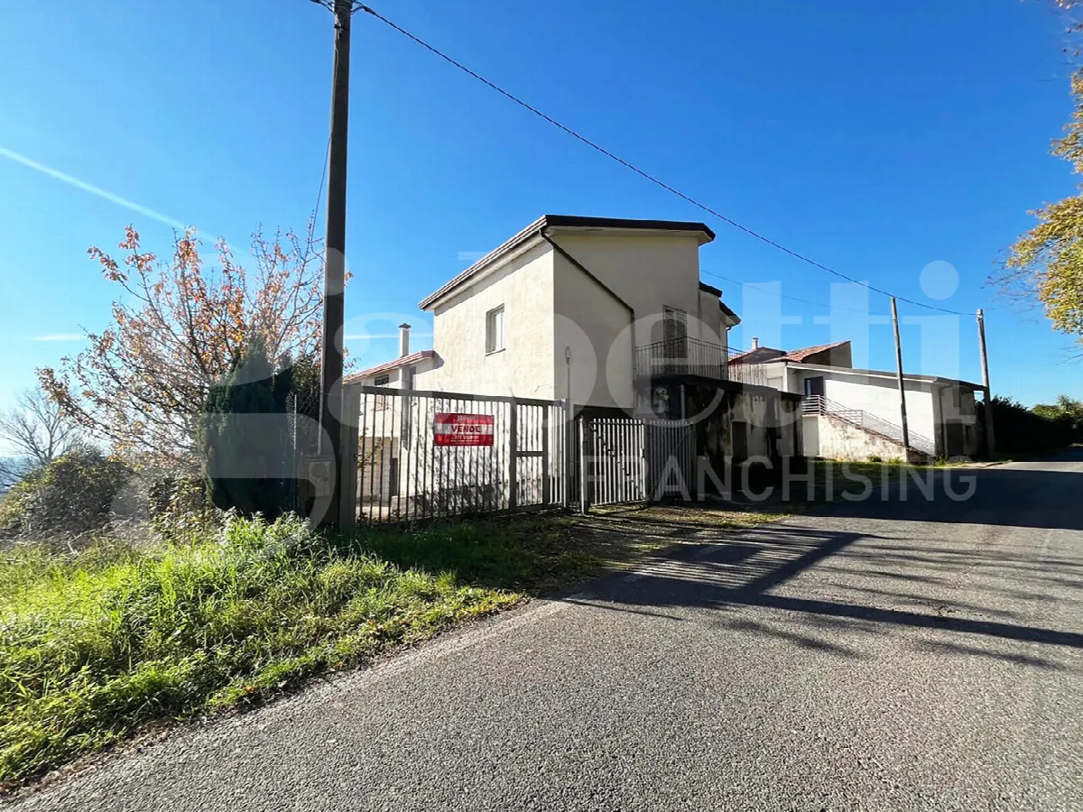 Casa indipendente in vendita a Gioia Sannitica - foto 1