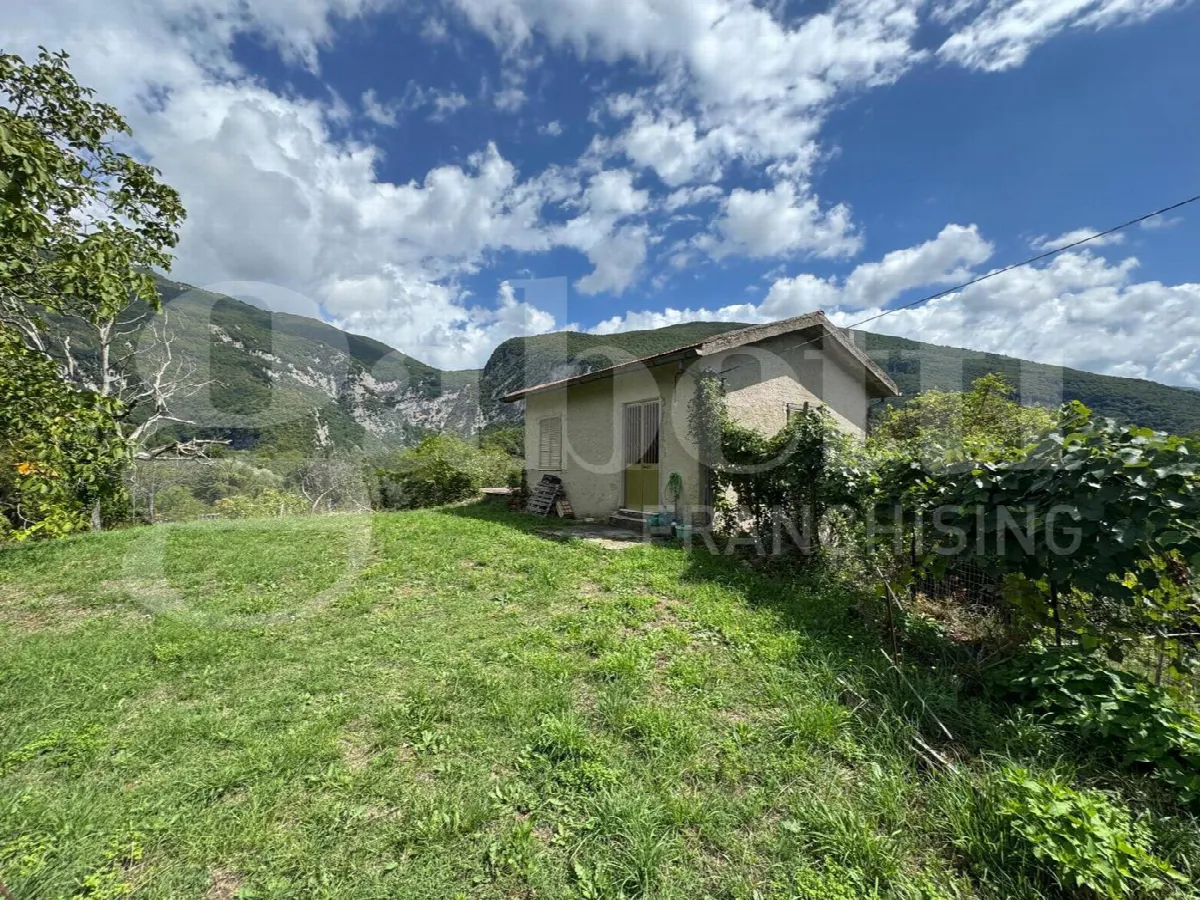 Rustico in vendita a Castello del Matese - foto 1
