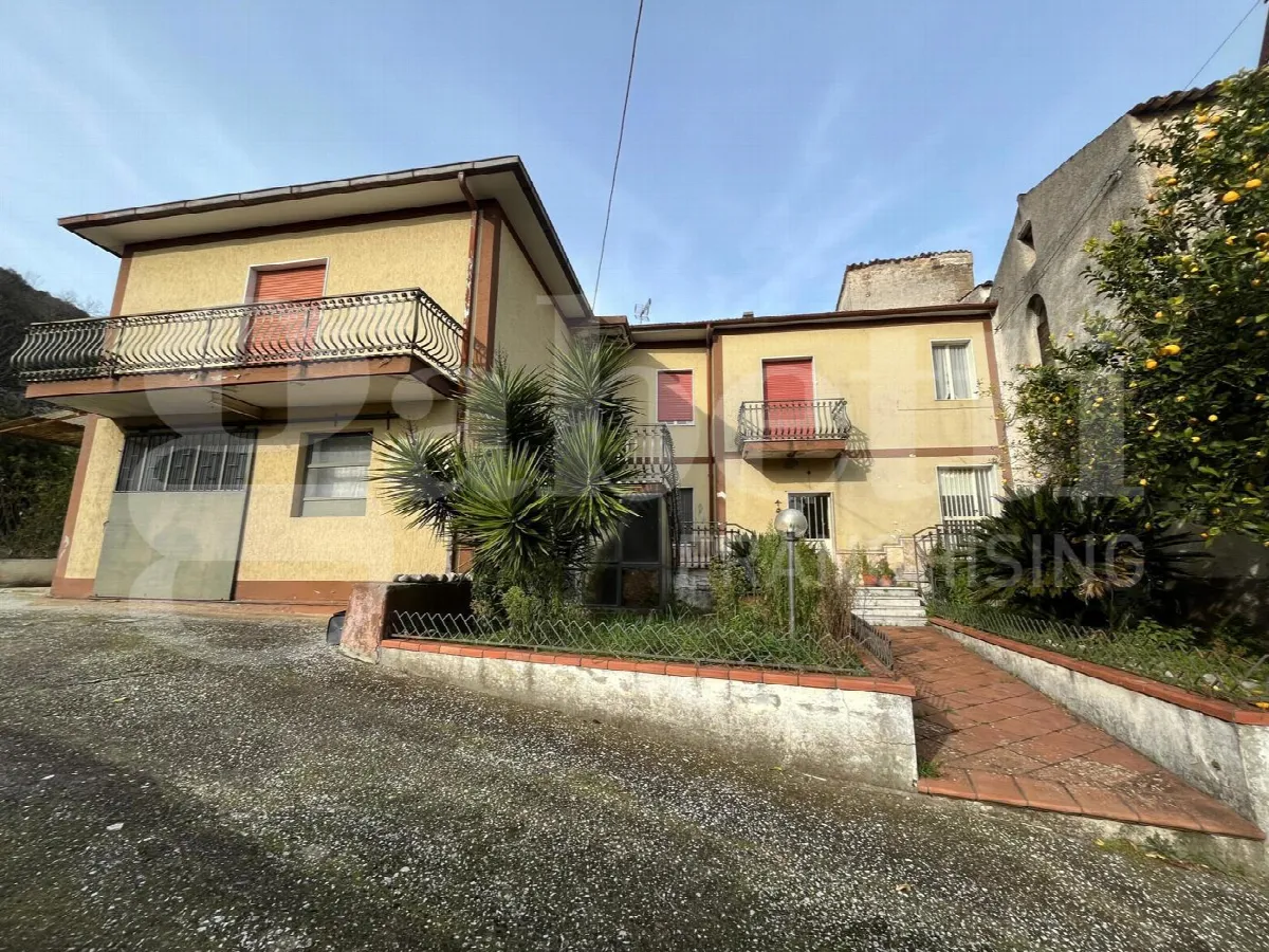 Casa indipendente in vendita a Dragoni - foto 4