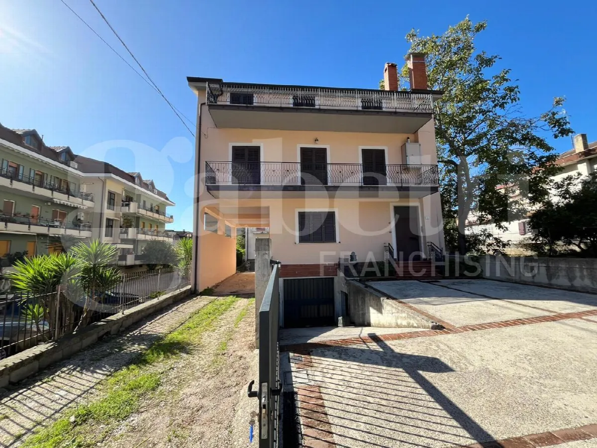 Casa indipendente in vendita a Piedimonte Matese - foto 1