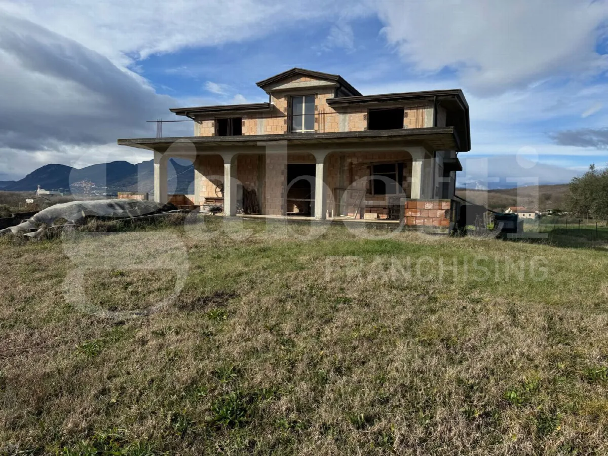 Villa in vendita a Pratella - foto 3