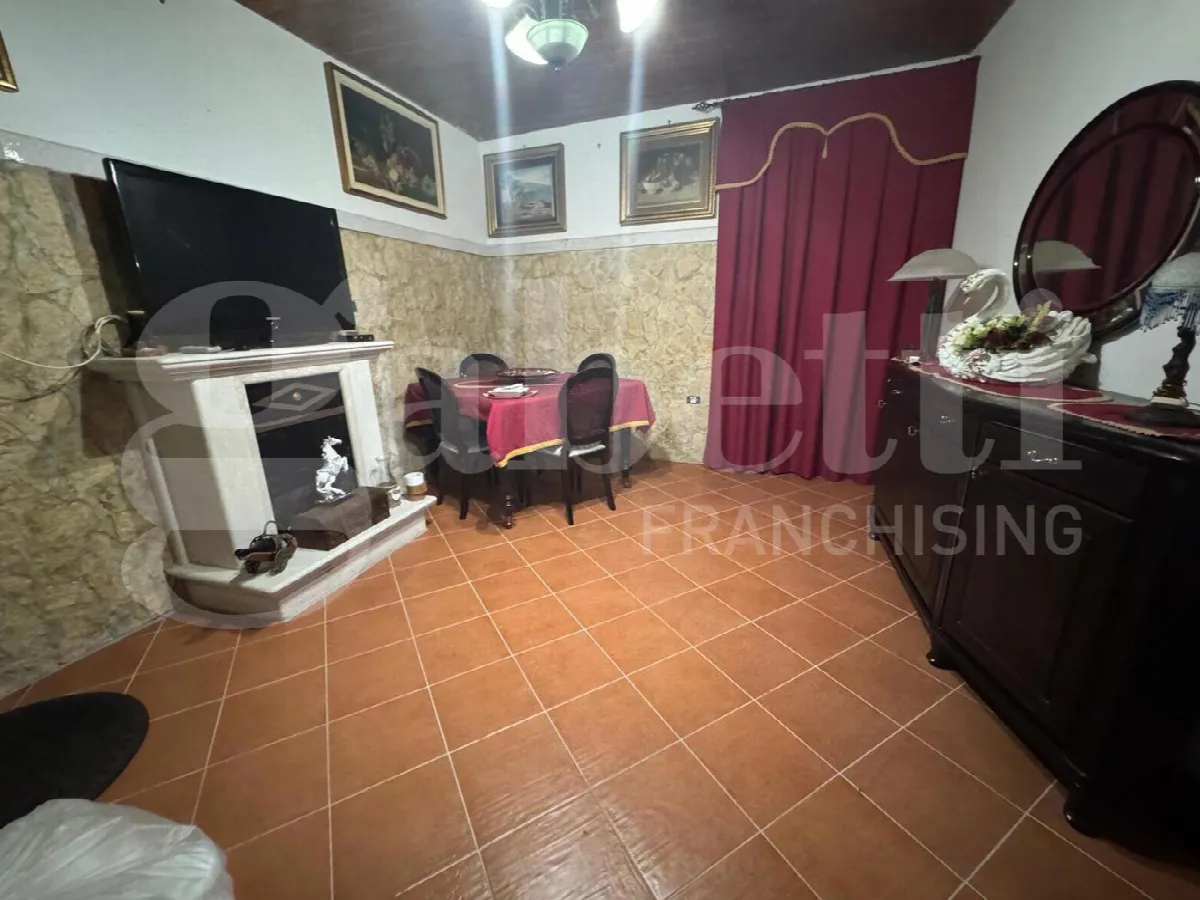 Casa indipendente in vendita a Pratella - foto 5