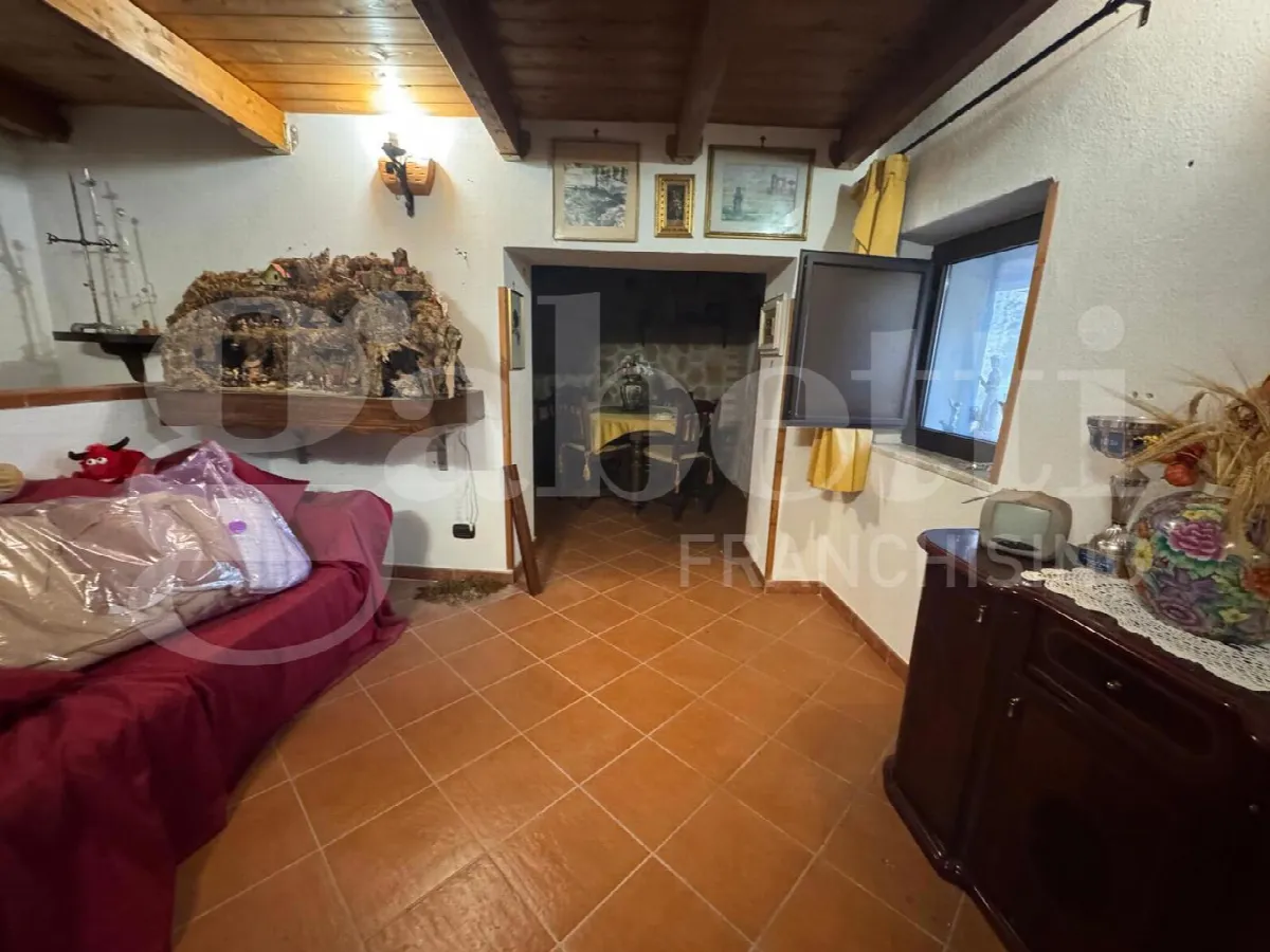 Casa indipendente in vendita a Pratella - foto 7