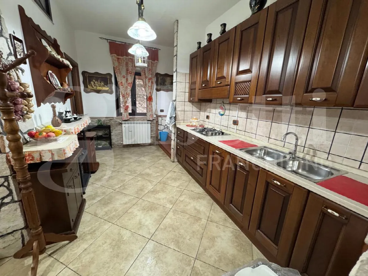 Casa indipendente in vendita a Pratella - foto 3
