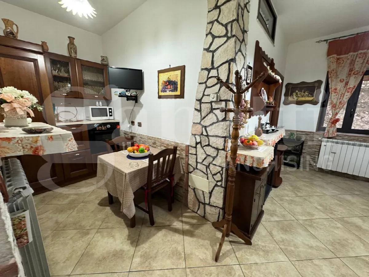 Casa indipendente in vendita a Pratella - foto 4