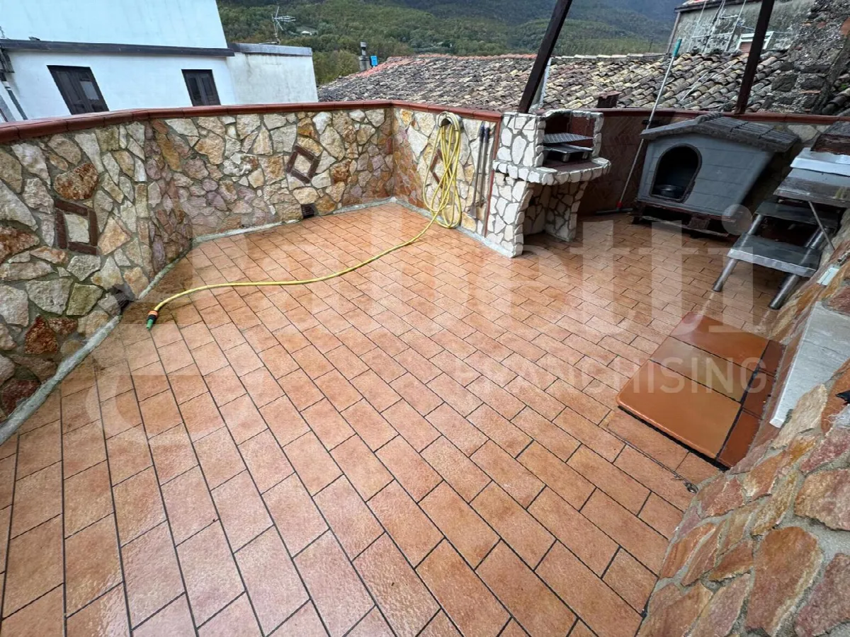 Casa indipendente in vendita a Pratella - foto 5