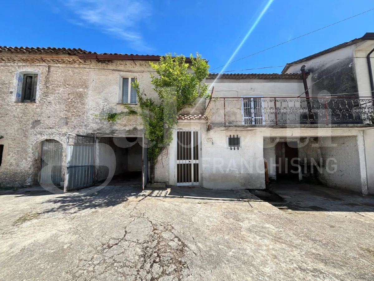 Casa indipendente in vendita a Raviscanina - foto 1