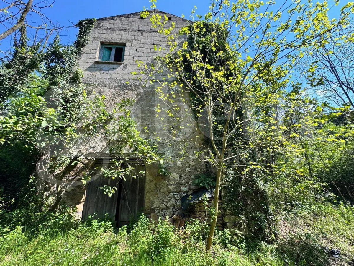 Casa indipendente in vendita a Piana di Monte Verna - foto 3