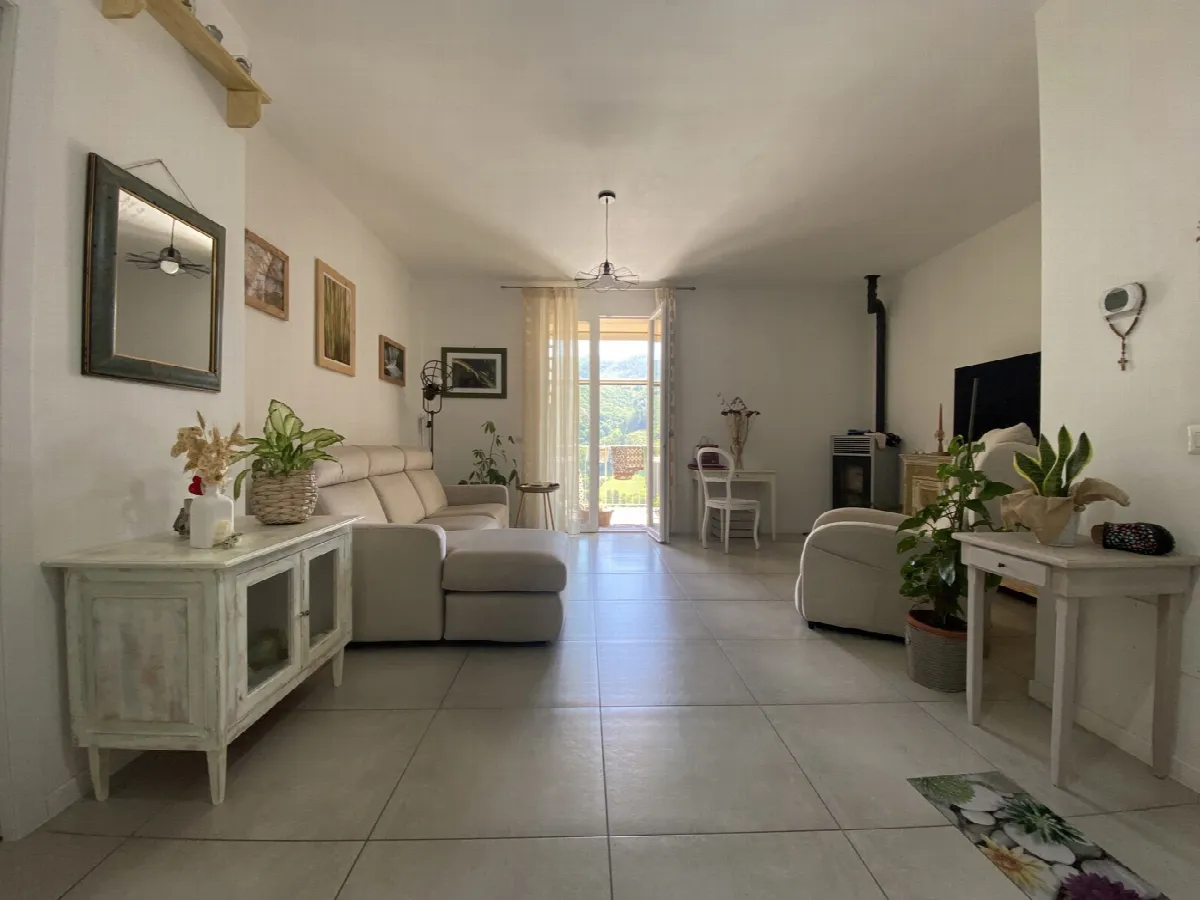 Appartamento in vendita a Vernio - foto 1