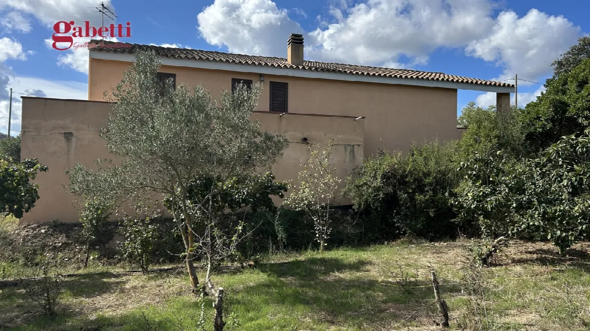 Villetta a schiera in vendita a Arzachena - foto 1
