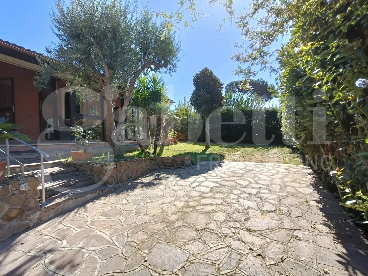 Villetta a schiera in vendita a Anzio - foto 4
