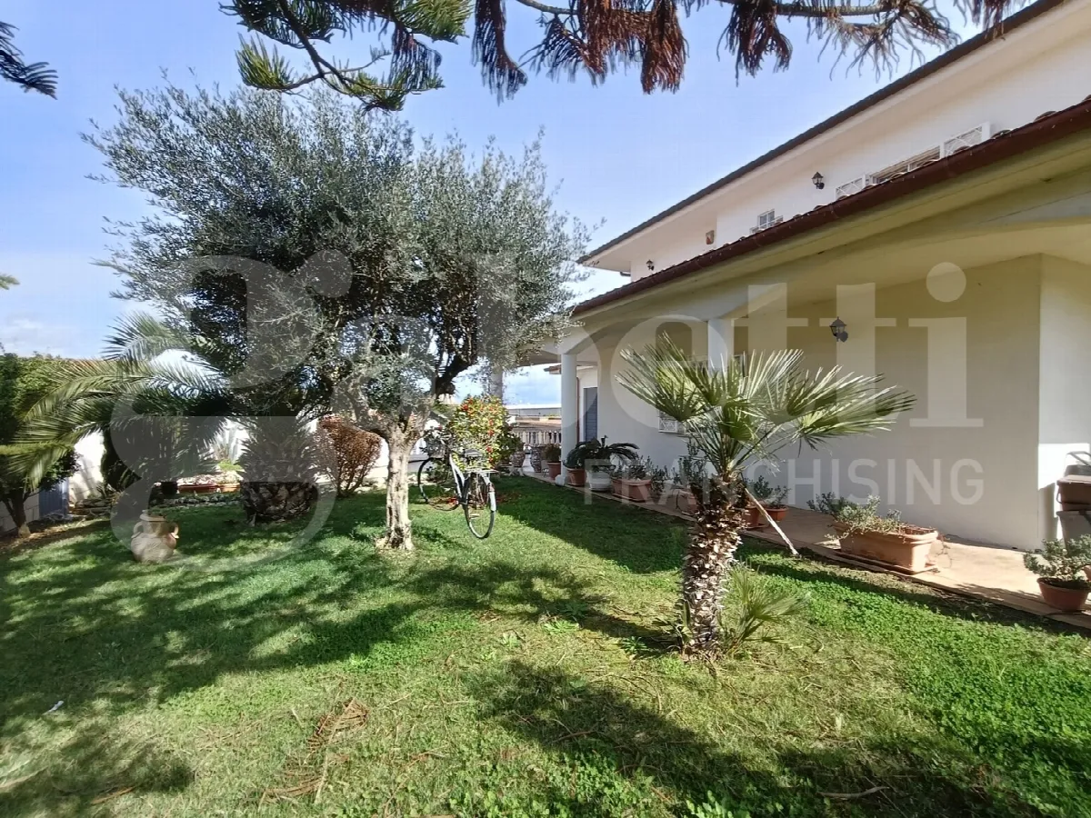 Villa in vendita a Anzio - foto 5
