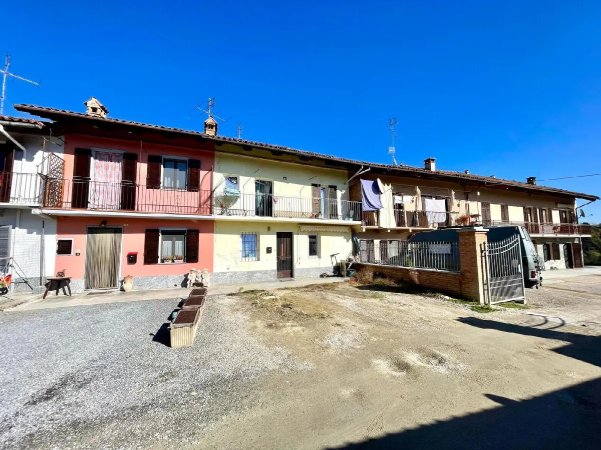 Casa indipendente in vendita a Canale - foto 2