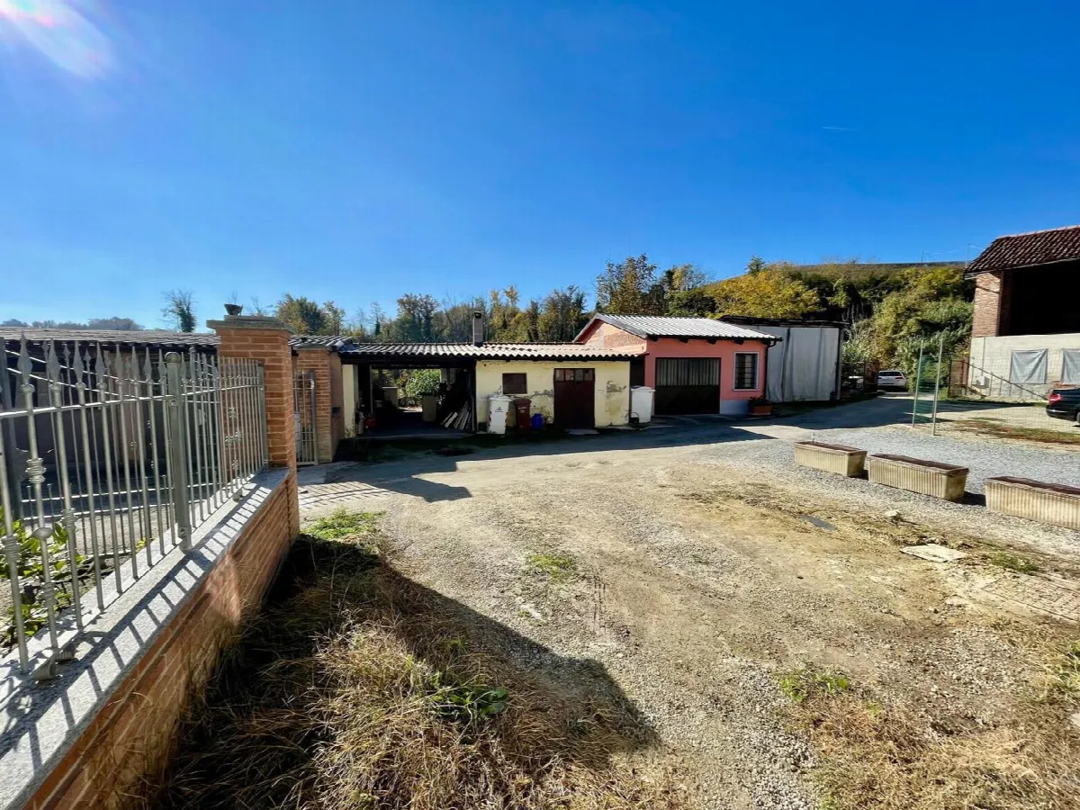 Casa indipendente in vendita a Canale - foto 4