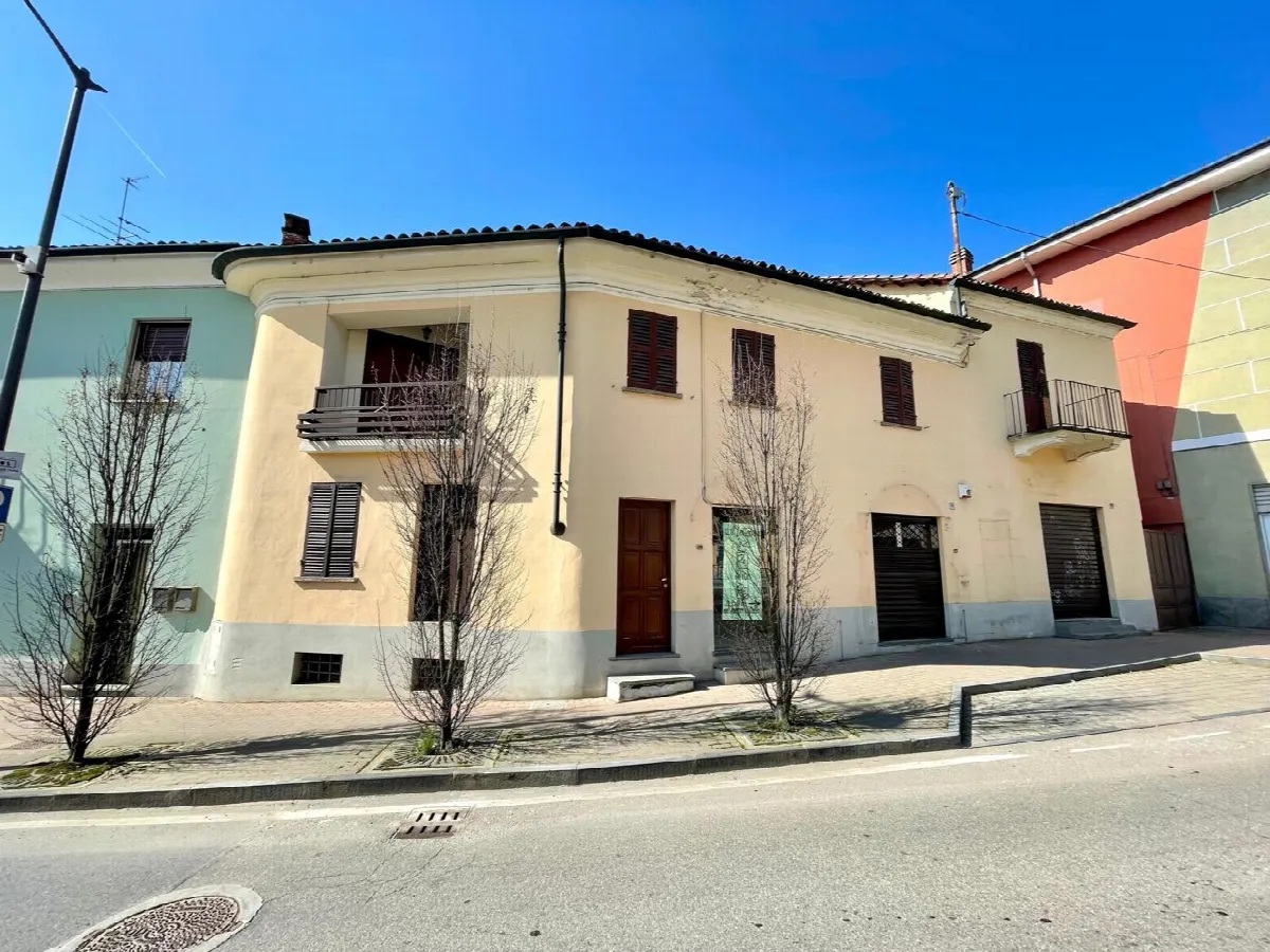 Casa indipendente in vendita a Ceresole Alba - foto 1