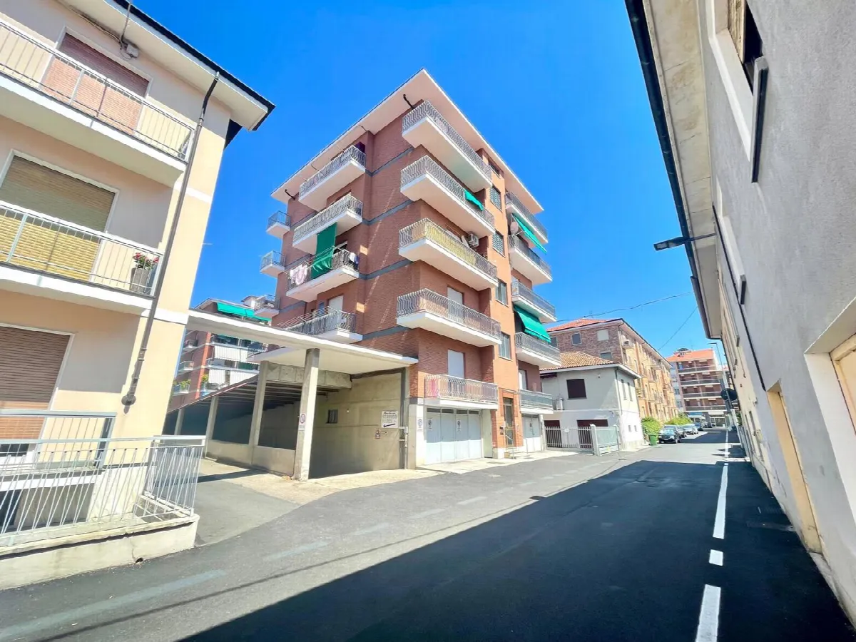 Appartamento in vendita a Alba - foto 1