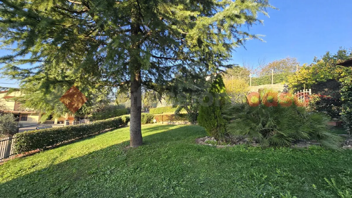 Casa indipendente in vendita a Arezzo - foto 3