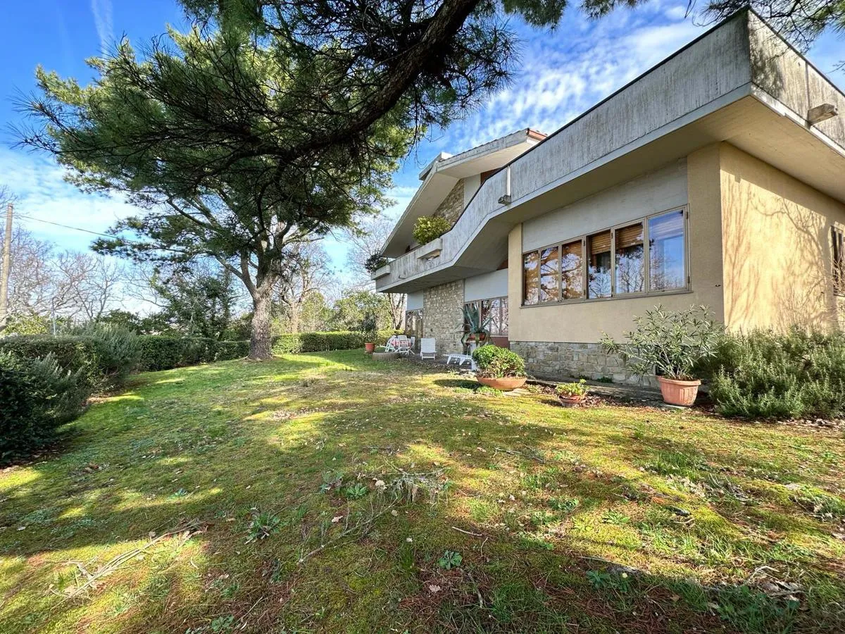 Villa in vendita a Arezzo - foto 1
