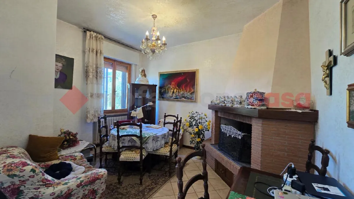 Casa indipendente in vendita a Arezzo - foto 5