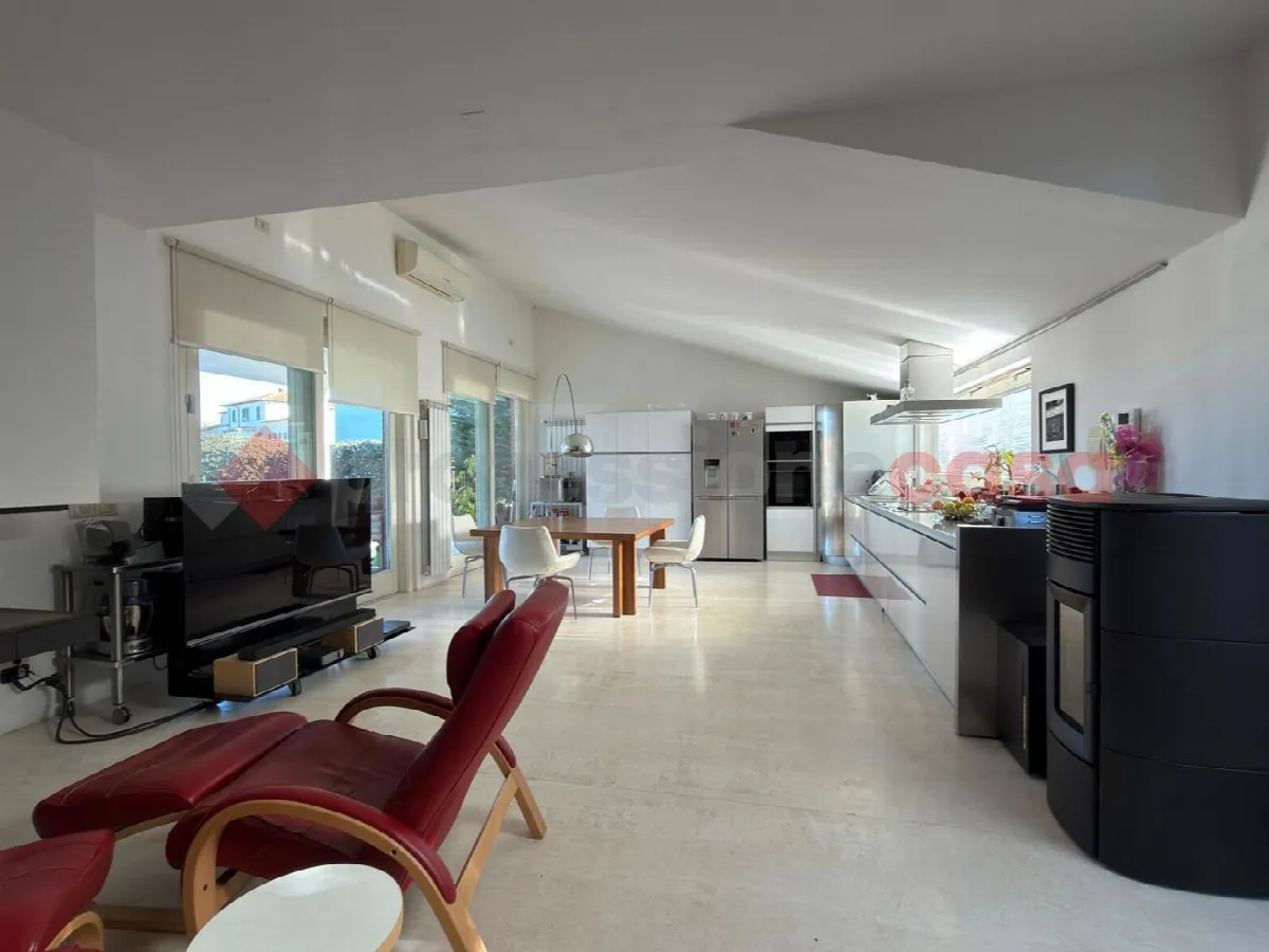 Casa indipendente in vendita a Arezzo - foto 10