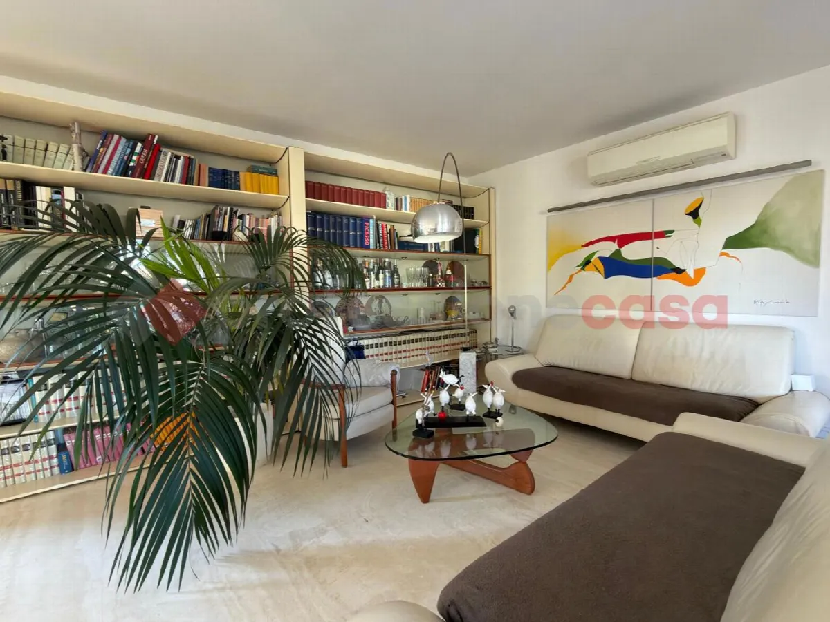 Casa indipendente in vendita a Arezzo - foto 2