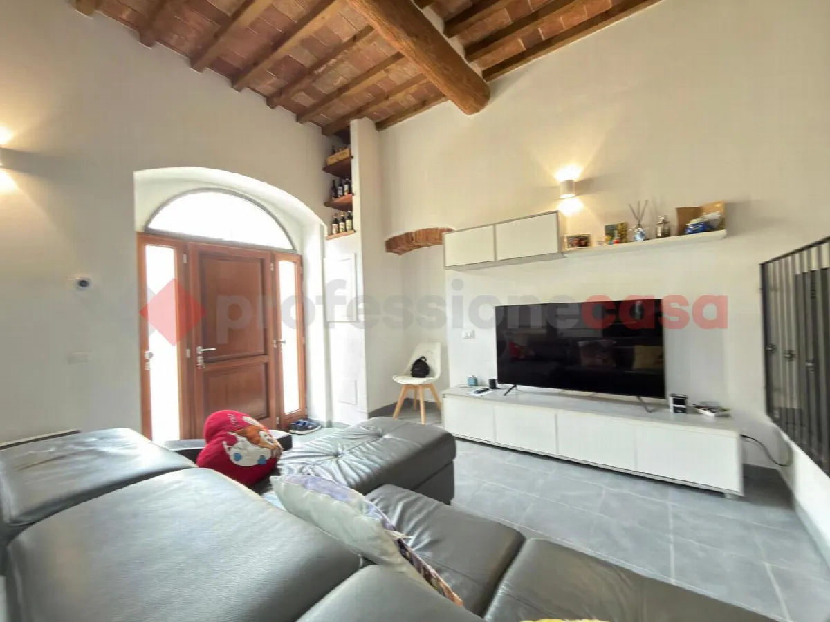 Casa indipendente in vendita a Subbiano - foto 2