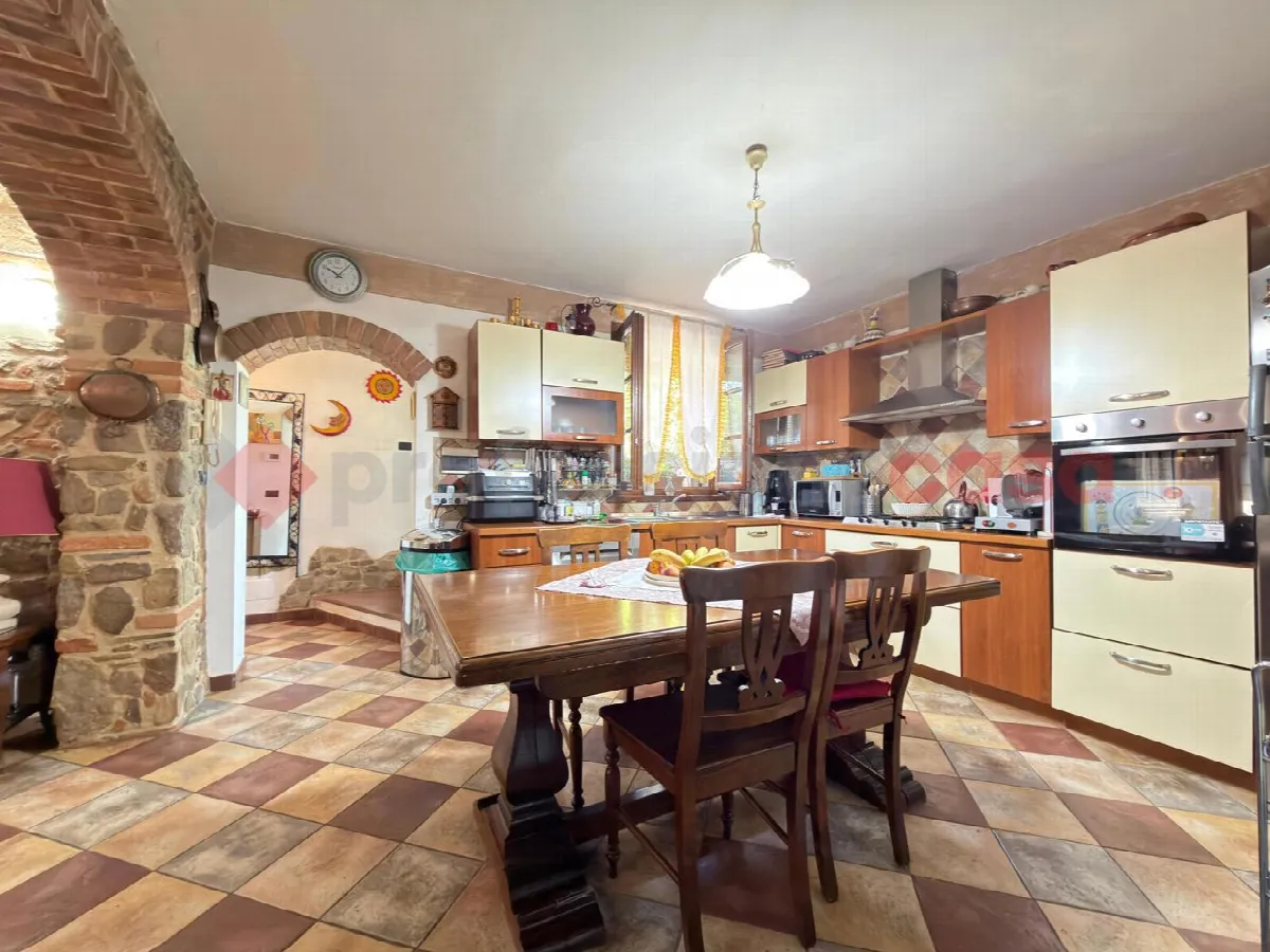 Casa indipendente in vendita a Civitella in Val di Chiana - foto 8