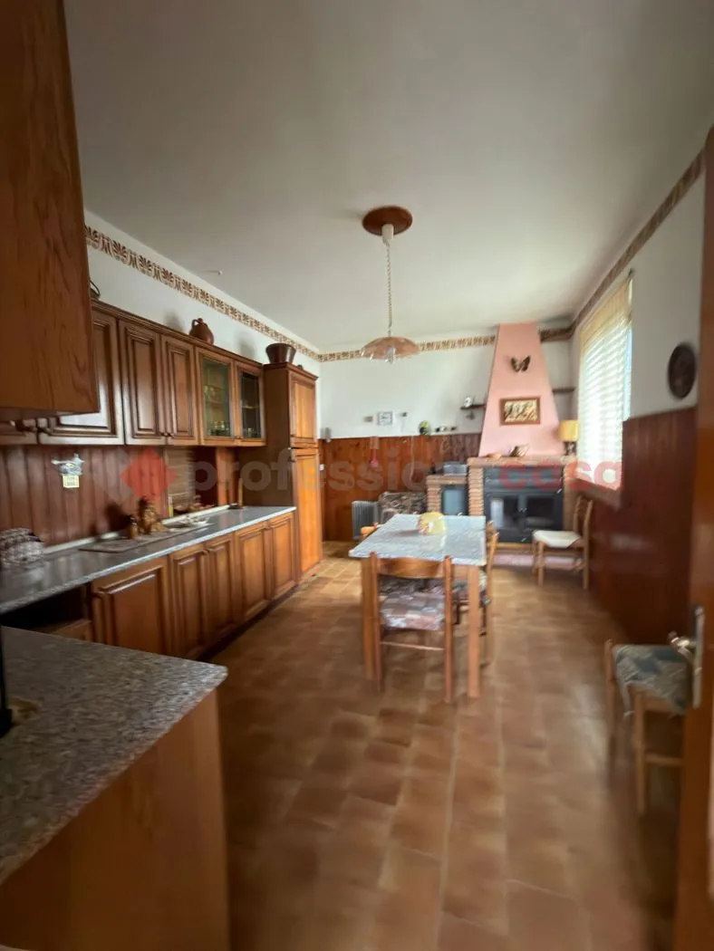 Casa indipendente in vendita a Arezzo - foto 6