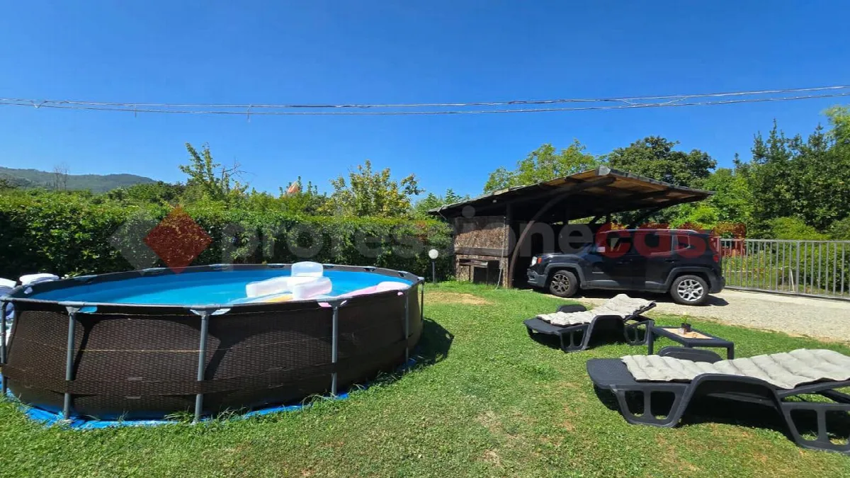 Casa indipendente in vendita a Arezzo - foto 2