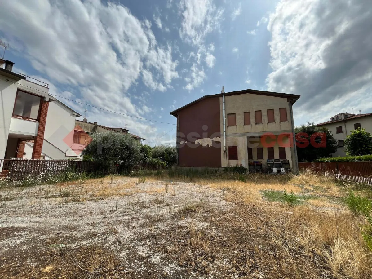 Stabile in vendita a Civitella in Val di Chiana - foto 8