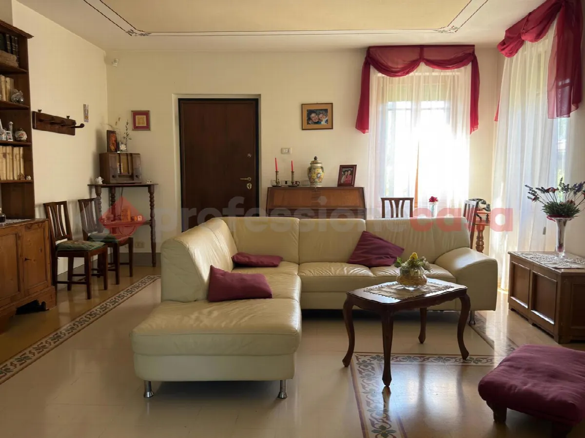 Casa indipendente in vendita a Civitella in Val di Chiana - foto 2