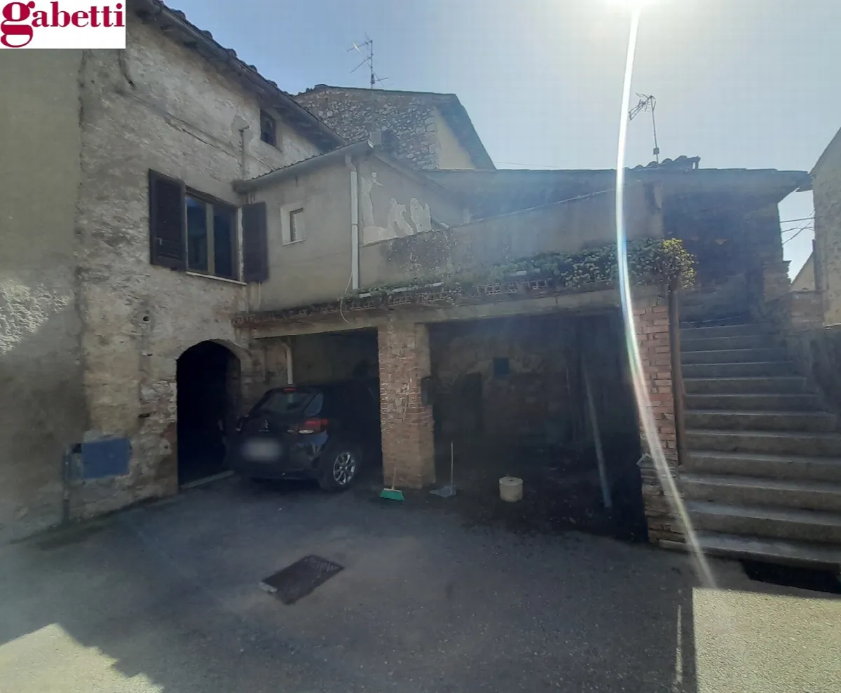 Casa indipendente in vendita a Colle di Val d'Elsa - foto 2