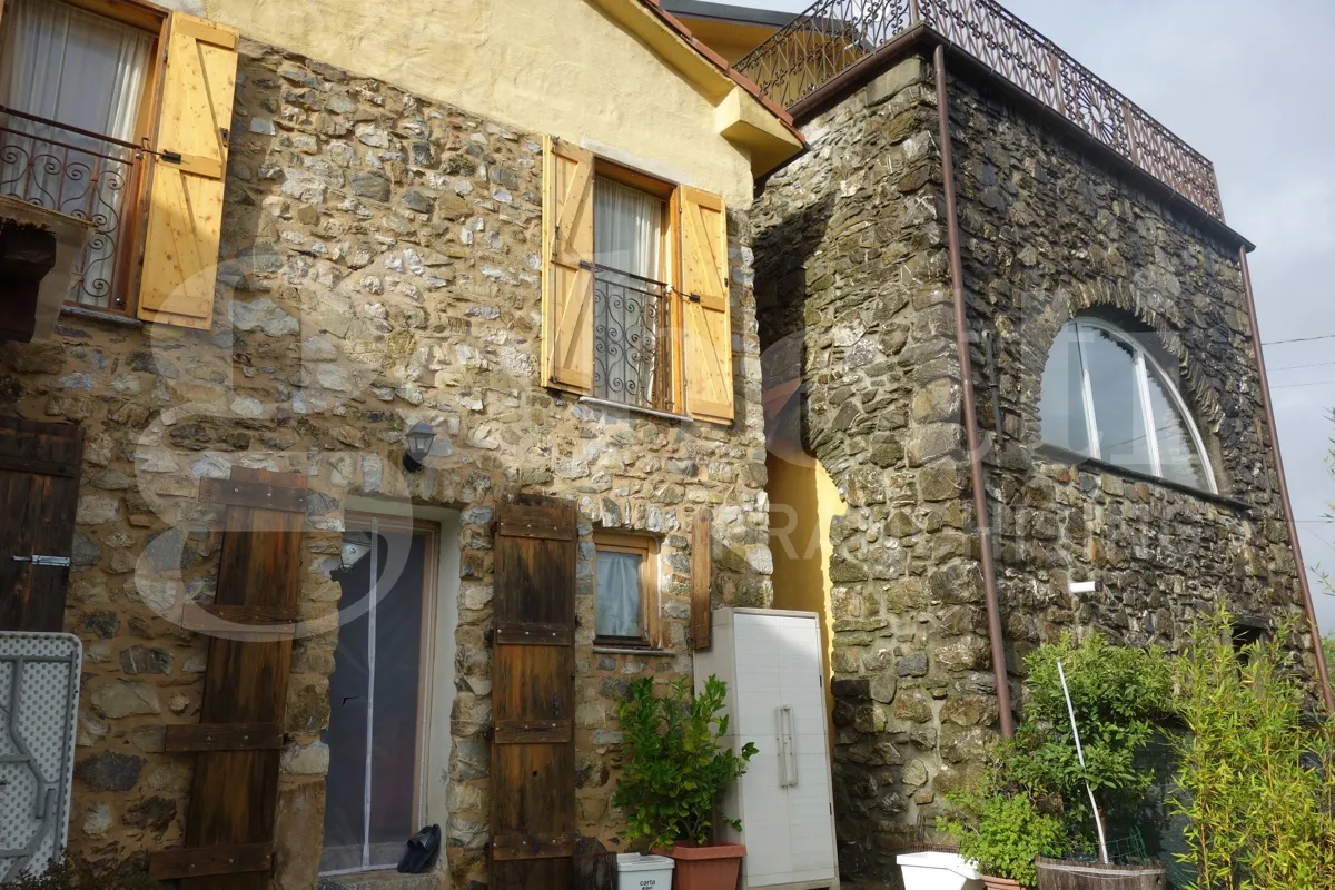 Villetta a schiera in vendita a Sesta Godano - foto 1