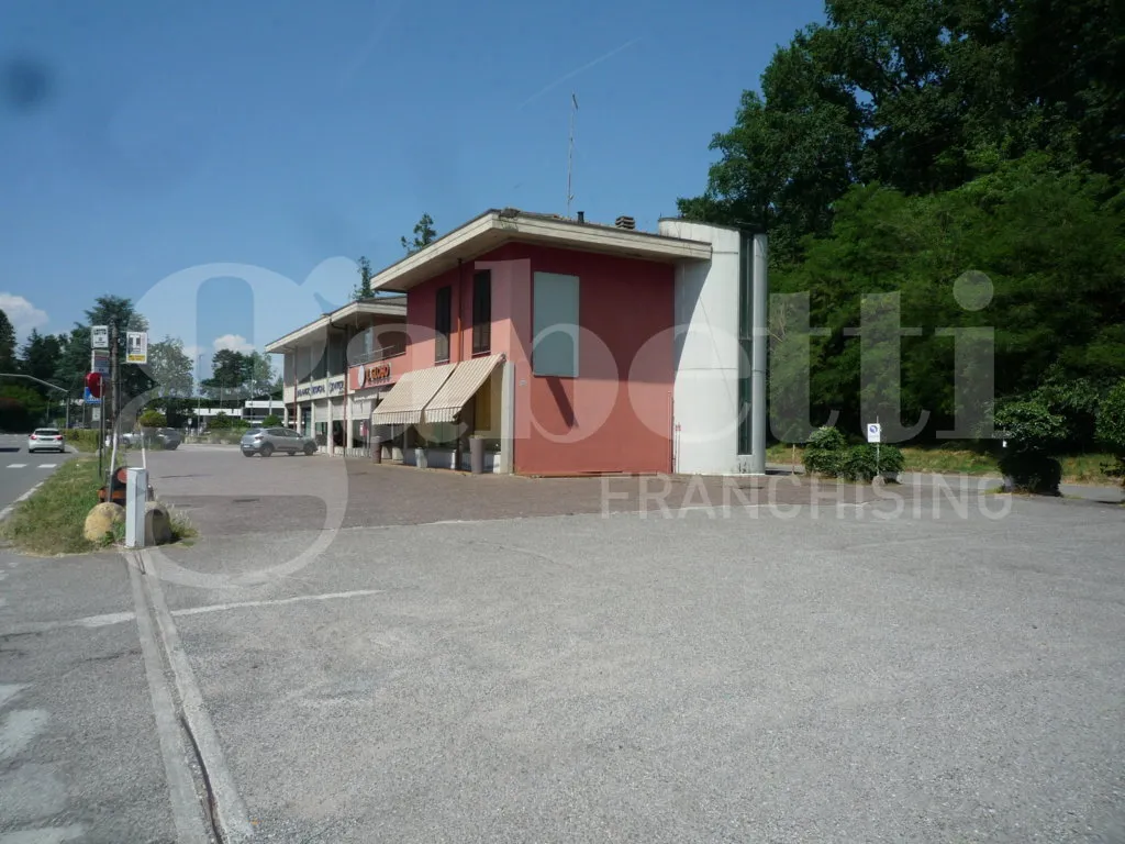 Stabile in vendita a Cadrezzate - foto 3