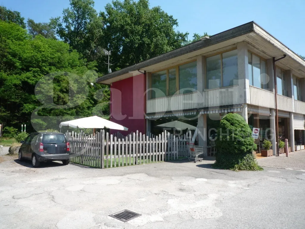 Stabile in vendita a Cadrezzate - foto 4