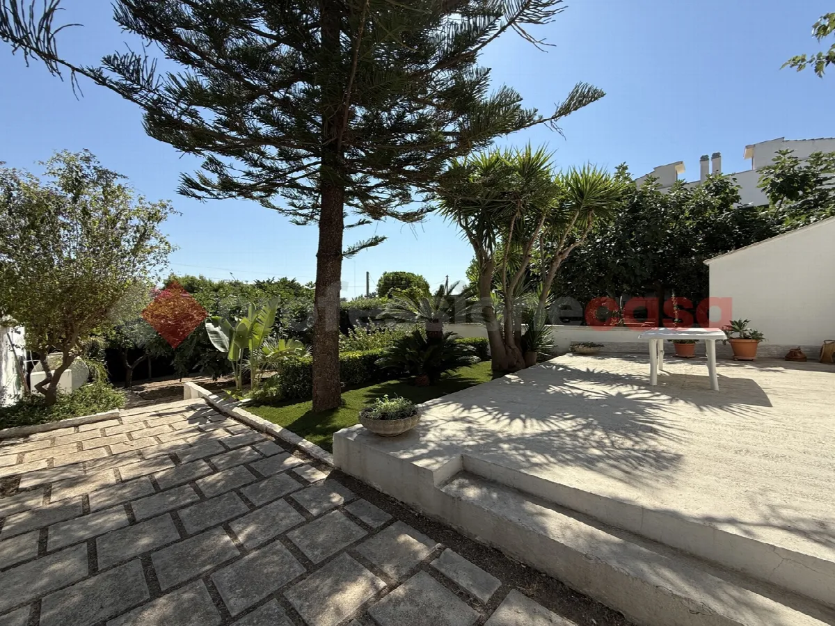 Casa indipendente in vendita a Taranto - foto 4