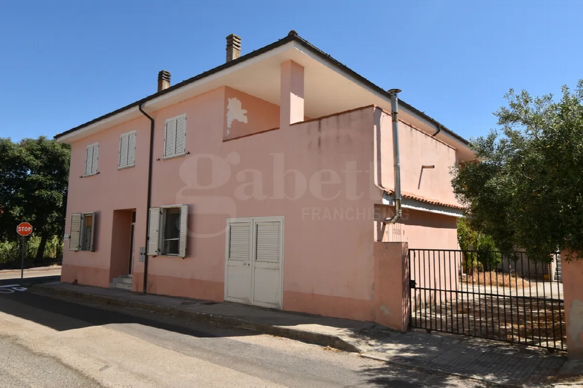 Casa indipendente in vendita a Oschiri - foto 1