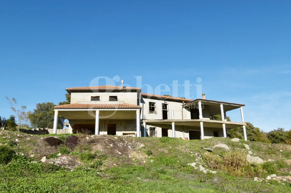 Rustico in vendita a Tempio Pausania - foto 1