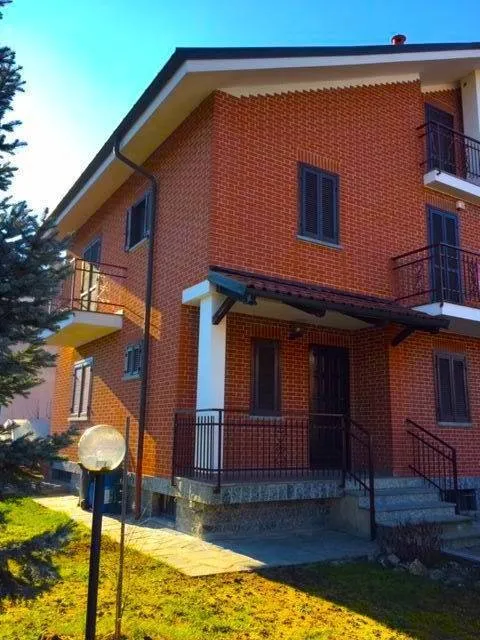 Villa in vendita a Trofarello - foto 1