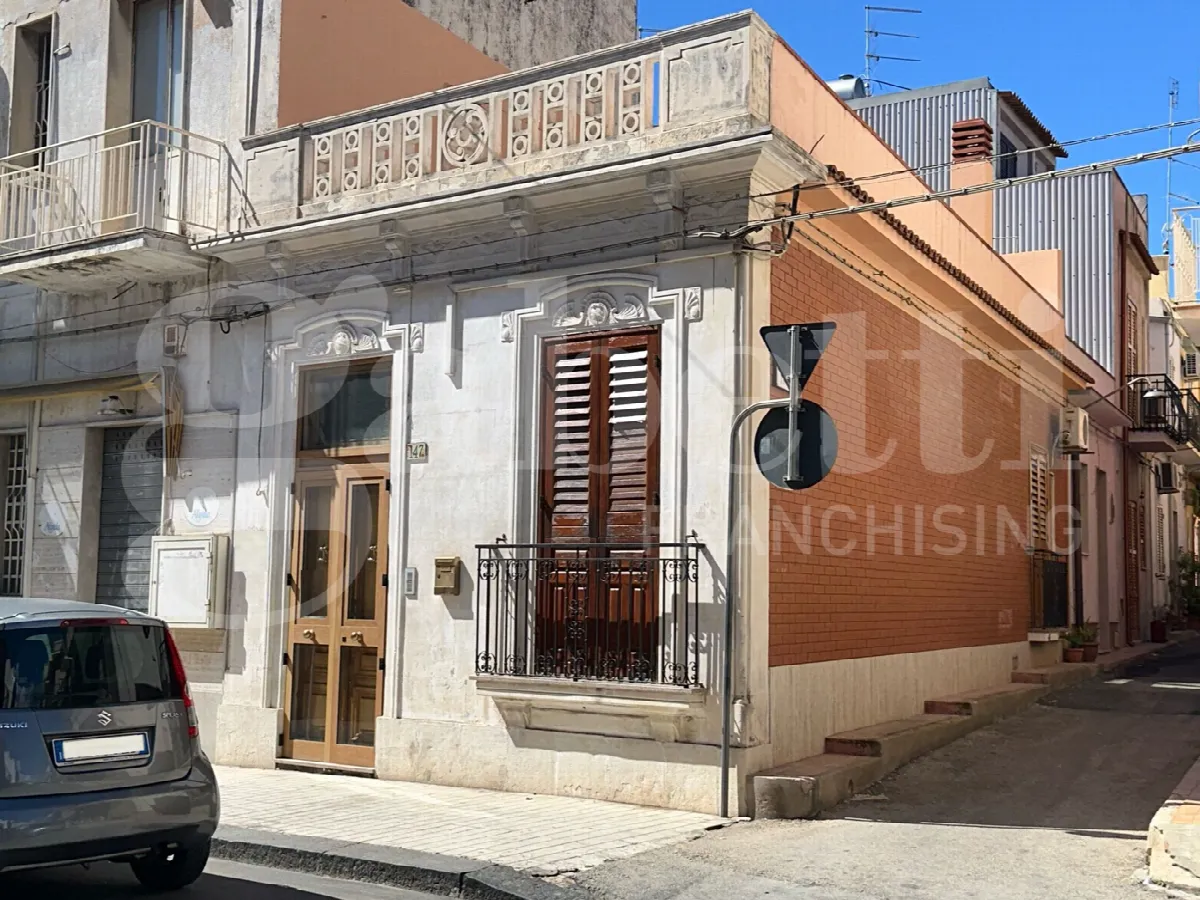 Casa indipendente in vendita a Avola - foto 1