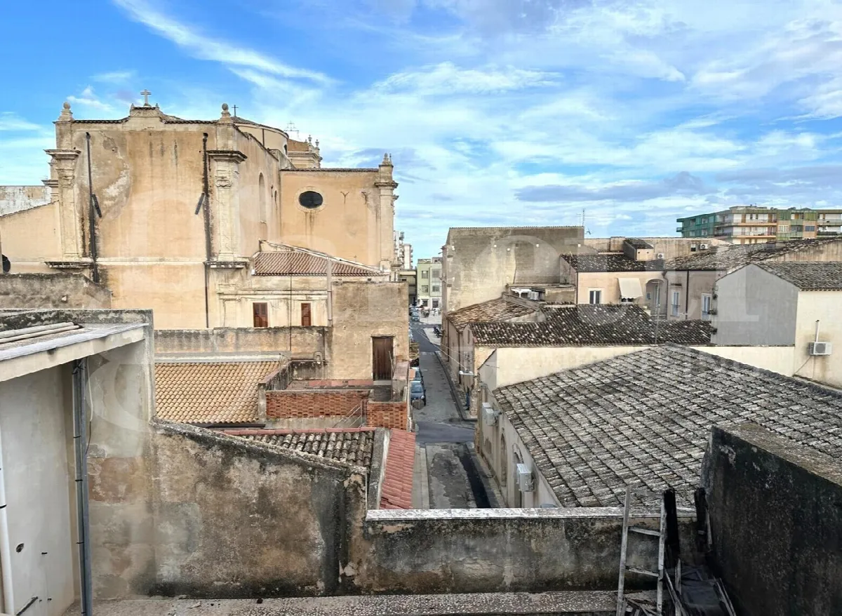 Casa indipendente in vendita a Avola - foto 1