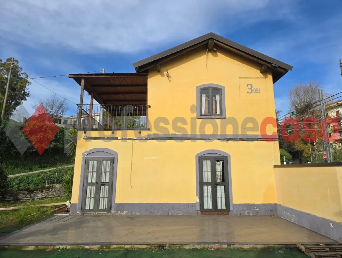 Casa indipendente in vendita a Salerno - foto 2