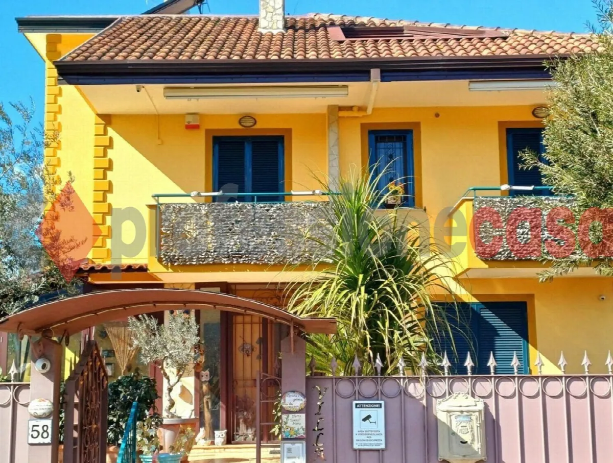 Villetta a schiera in vendita a Giffoni Sei Casali - foto 1