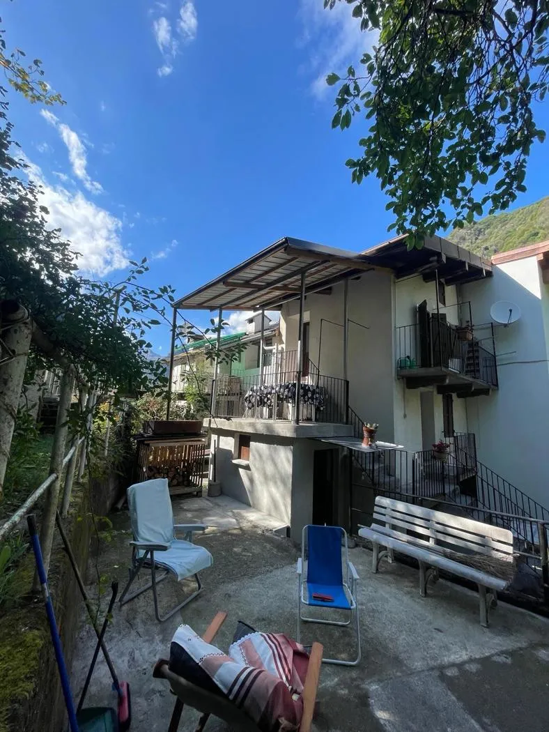 Casa indipendente in vendita a Ronco Canavese - foto 1