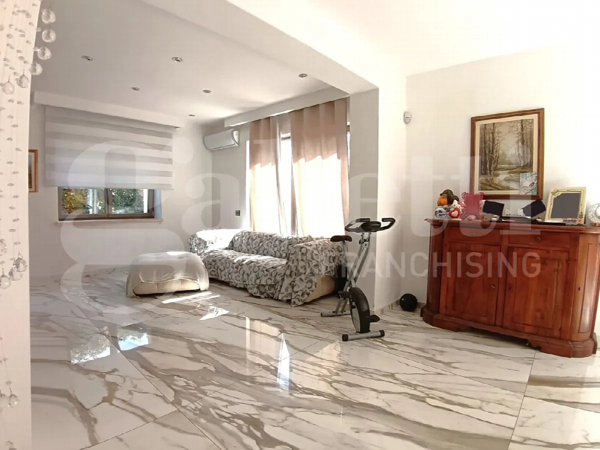 Casa indipendente in vendita a Carrara - foto 10